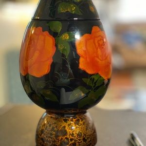 Vintage Hand painted Lacquerware Egg